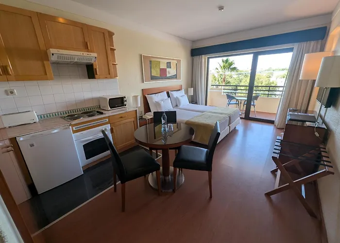 Self-catering & At Cerro Alagoa 아파트호텔 알부페이라